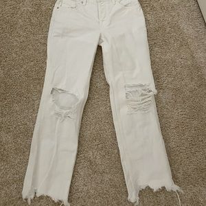 Free people white straight leg distressed jeans!
